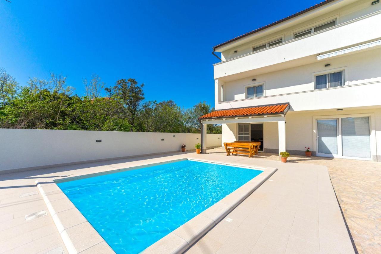 Villa Bianca - Apartment With Private Pool Privlaka  Exteriör bild
