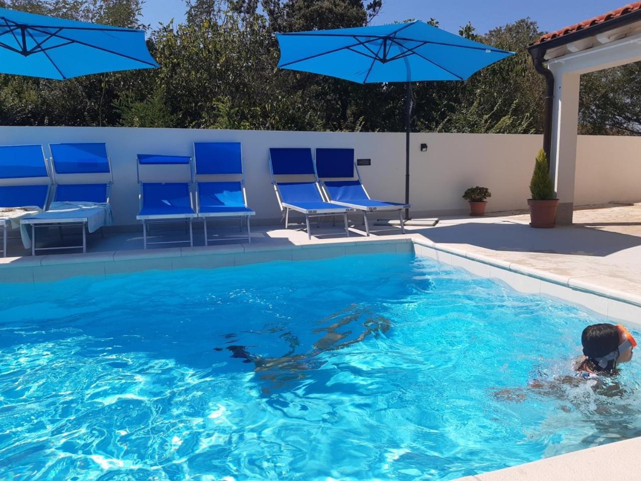 Villa Bianca - Apartment With Private Pool Privlaka  Exteriör bild